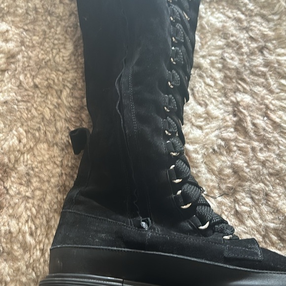 Thigh high sneaker boots - Picture 2 of 5